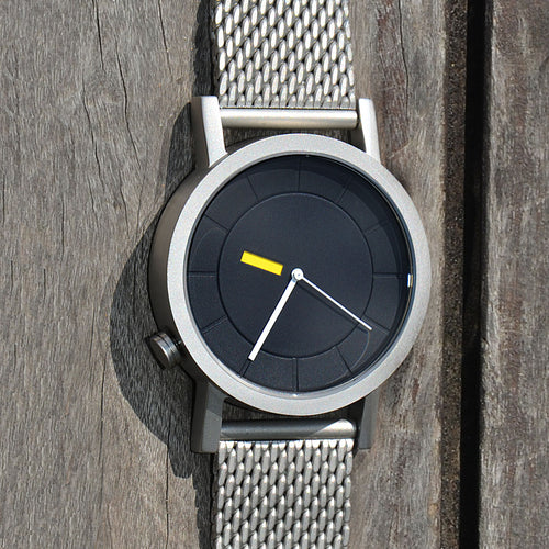 CT02-11(38mm) Matt Silver with Mesh Band