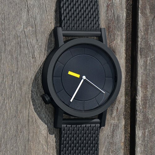 CT02-10(38mm) Matt Black with Black Mesh Band