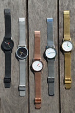 CT02-10(38mm) Matt Black with Black Mesh Band